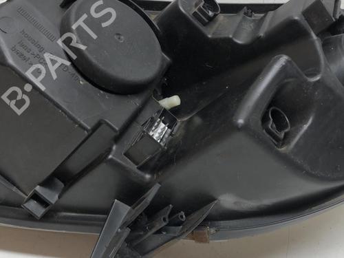 Right headlight PEUGEOT 407 (6D_) 2.0 HDi 135 (6DRHRH, 6DRHRE, 6DRHRG, 6DRHRJ) | BP18220097C29 