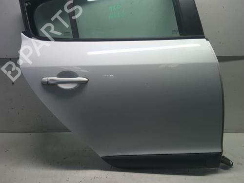 Używane Drzwi tylne prawe RENAULT MEGANE III Hatchback (BZ0/1_, B3_) 1.9 dCi (BZ0N, BZ0J) (131 hp) 18213122