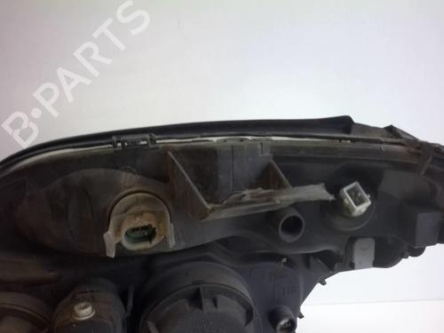 Używane Lampa przednia prawa RENAULT SCÉNIC I MPV (JA0/1_, FA0_) 1.9 dCi (JA05, JA1F) (102 hp) 18212032