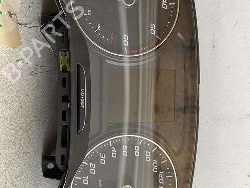 Instrument cluster SEAT LEON ST (5F8) 1.6 TDI | BP25602619C47