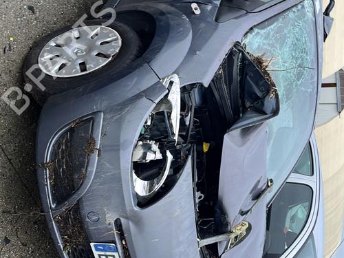 Recambios RENAULT TWINGO II (CN0_) 1.2 (CN0D) (58 hp) 4435481