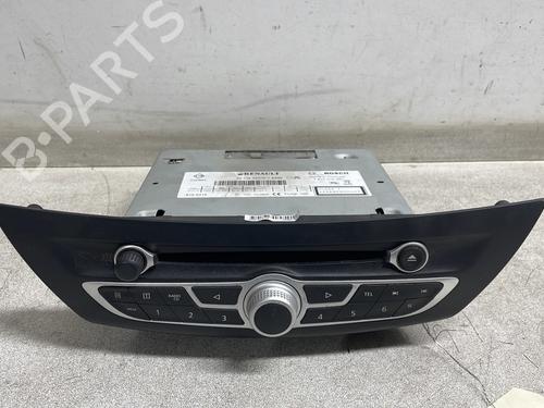 Used Radio RENAULT LAGUNA III (BT0/1) 1.5 dCi (BT00, BT0A, BT0T, BT1J) (110 hp) 30750891