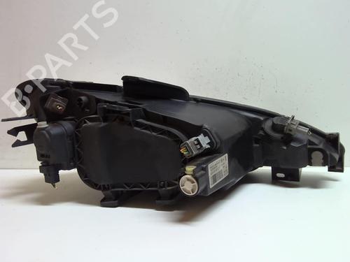 Venstre forlygte PEUGEOT 206 Hatchback (2A/C) 1.4 i (75 hp) 18227522