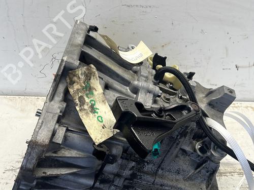 gearbox-renault-megane-iii-hatchback-bz01_-b3_-2008-23254678 main image