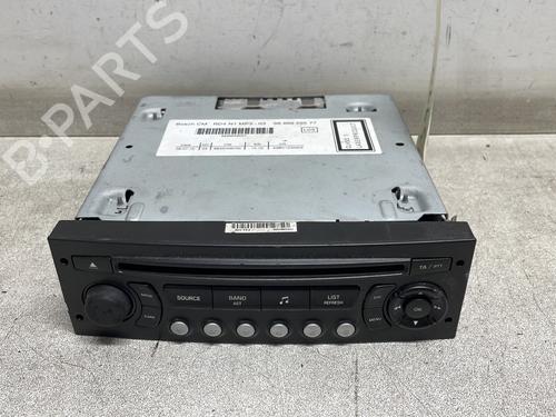 Used Radio Radio PEUGEOT 5008 (0U_, 0E_) 1.6 HDi (110 hp) 30408920 30408920