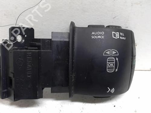 Used Switch RENAULT SCÉNIC III (JZ0/1_) 1.5 dCi (110 hp) 18211742