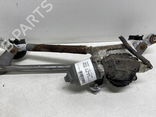 Used Front wipers mechanism TOYOTA YARIS (_P9_) 1.4 D-4D (NLP90_, NLP90R) (90 hp) 23269595