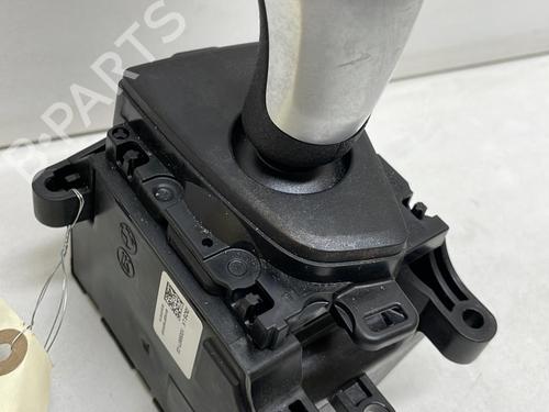 Used Gear lever BMW 1 (F21) 116 d (116 hp) 18227578