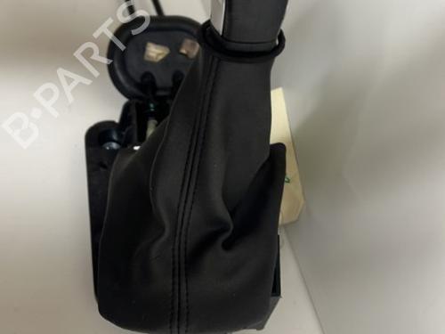 Gear lever PEUGEOT 208 I (CA_, CC_) 1.6 HDi | BP18407045M90