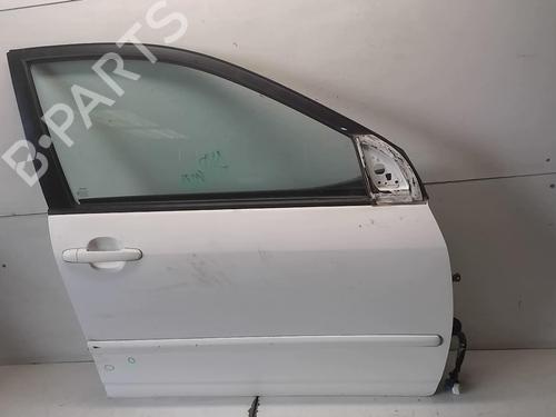 Used Right front door Right front door 18224727 18224727