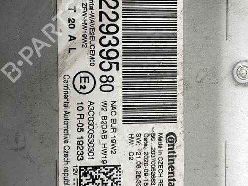 Used Radio Radio CITROËN C3 III (SX) 1.2 THP 110 (SXHNPS, SXHNZT, SXHNZ6) (110 hp) 32317011 32317011