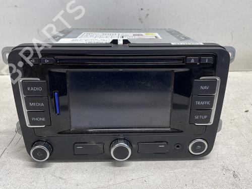 Used Radio VW GOLF VI (5K1) 1.6 TDI (105 hp) 25821790