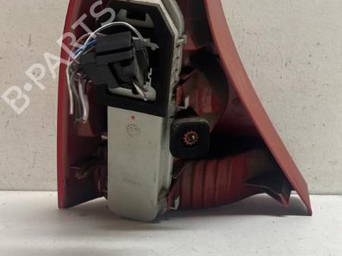 Højre baglygte RENAULT CLIO II (BB_, CB_) 1.5 dCi (B/CB3M) (64 hp) 18209667