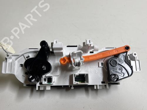 Climate control PEUGEOT 208 I (CA_, CC_) 1.2 VTI 82 | BP20173454I5