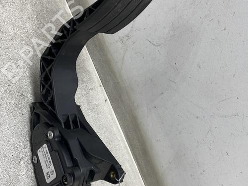 Pedale DACIA SANDERO II 1.5 dCi (90 hp) 32977369