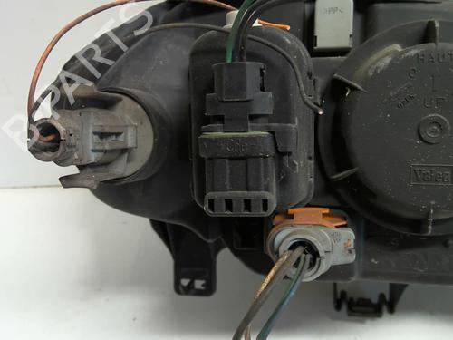 Used Left headlight RENAULT MEGANE I (BA0/1_) 1.4 16V (BA0D, BA1H, BA0W, BA10) (95 hp) 18220457