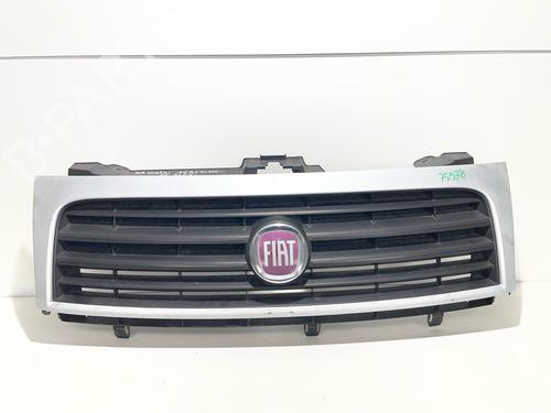 Used Grille Grille 39551930 39551930