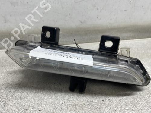 Used Right daytime light RENAULT CLIO IV (BH_) 1.5 dCi 75 (75 hp) 31646021