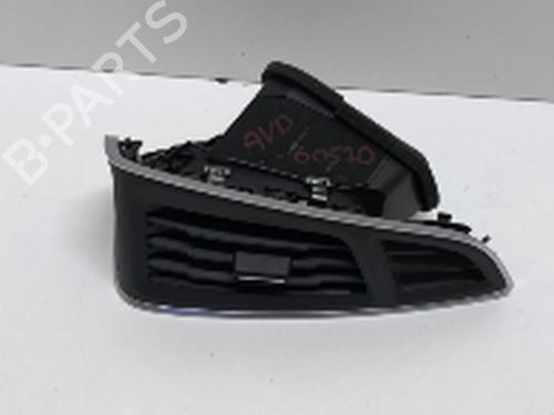 Used Air vent FORD FOCUS III Turnier 1.0 EcoBoost (100 hp) 18221405