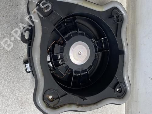Used Speaker Speaker PEUGEOT 308 III (FB_, FH_, FP_, F3_, FM_) BlueHDi 130 (FBYHZL, FBYHZT) (131 hp) 27637713 27637713