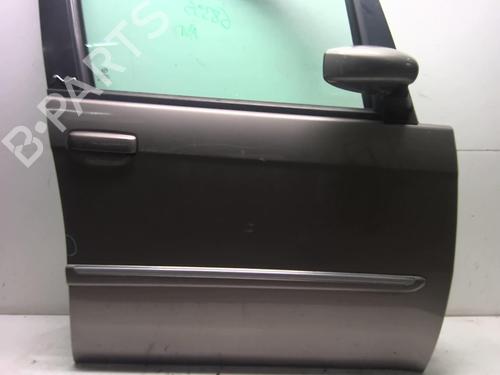 Used Right front door Right front door 18222783 18222783
