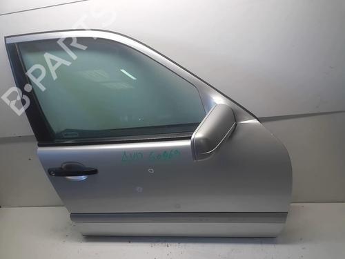 Used Right front door MERCEDES-BENZ E-CLASS (W210) E 220 D (210.004) (95 hp) 18218201