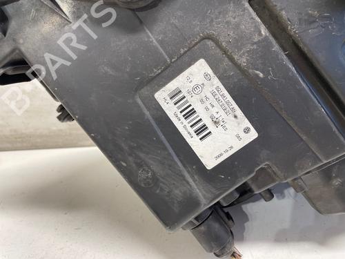 Faro izquierdo Faro izquierdo VW POLO IV (9N_, 9A_) 1.4 TDI (70 hp) 37079582 37079582