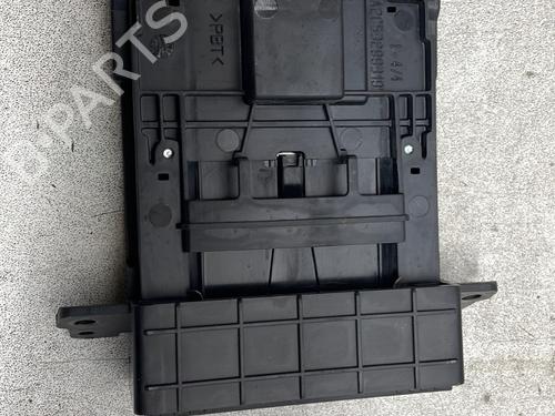 Used Card reader RENAULT KOLEOS I (HY_) 2.0 dCi (HY0K) (150 hp) 28490491
