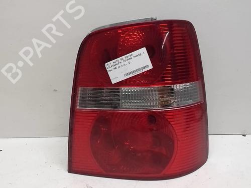 Used Right taillight VW TOURAN (1T1, 1T2) 1.9 TDI (105 hp) 18209128