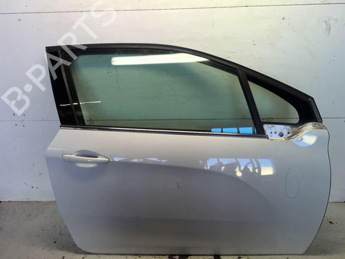 Used Right front door PEUGEOT 208 I (CA_, CC_) 1.2 THP 110 (110 hp) 29205021