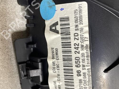 Used Display monitor Display monitor PEUGEOT 308 SW I (4E_, 4H_) 1.6 HDi (109 hp) 31327669 31327669