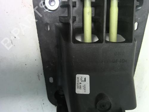 Gear lever PEUGEOT 208 I (CA_, CC_) 1.2 VTI 82 | BP18229948M90