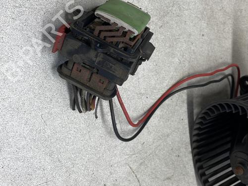 Heater blower motor RENAULT TRAFIC II Bus (JL) 2.0 dCi 90 (JL00, JL01, JL0H, JL0M, JL0P, JL0S) | BP29029481M62 