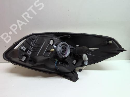 Used Right headlight Right headlight DACIA SANDERO 1.2 16V (75 hp) 18217234 18217234