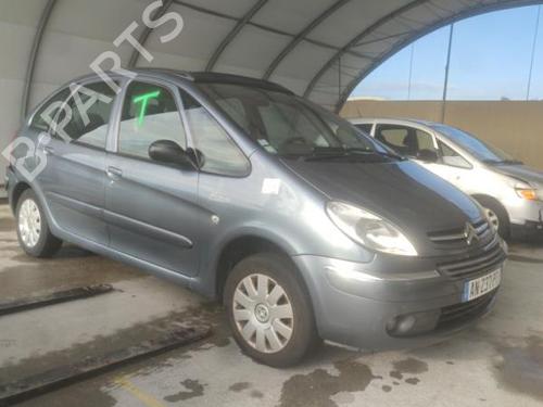 Left front door CITROËN XSARA PICASSO (N68) 1.6 HDi | BP18217779C2 