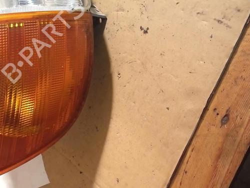 Used Right front indicator MERCEDES-BENZ VITO Van (W638) 108 CDI 2.2 (638.094) (82 hp) 18215327