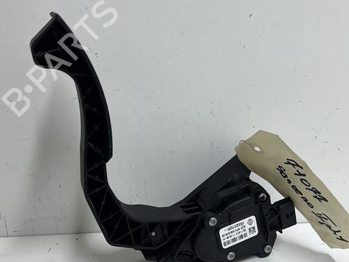 Used Pedal Pedal DACIA SANDERO II 1.5 dCi (90 hp) 21144140 21144140