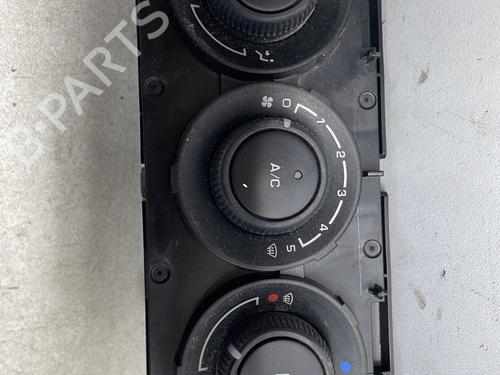 Used Climate control PEUGEOT 308 SW I (4E_, 4H_) 1.6 HDi (92 hp) 26431549