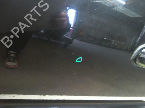 Used Left front door Left front door 23762474 23762474