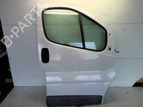 Used Right front door RENAULT TRAFIC II Bus (JL) 2.0 dCi 90 (JL00, JL01, JL0H, JL0M, JL0P, JL0S) (90 hp) 28817891
