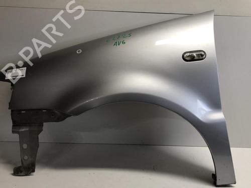 Used Left front fenders VW POLO (6N2) 1.4 (60 hp) 18208471