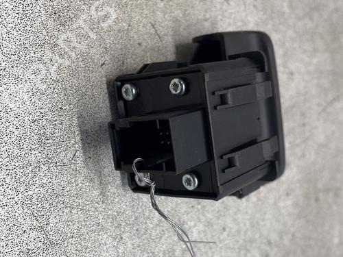 Used Switch Switch PEUGEOT 5008 (0U_, 0E_) 1.6 HDi (114 hp) 33632093 33632093