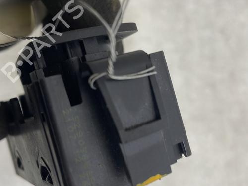 Used Warning switch Warning switch DACIA LODGY (JS_) 1.5 dCi (JSMC, JSAF) (107 hp) 31640783 31640783