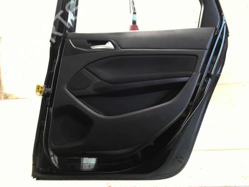 Used Right rear door Right rear door 31601610 31601610