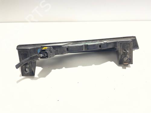 Used Left daytime light Left daytime light 37717750 37717750