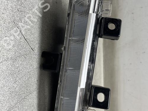 Høyre posisjonslys RENAULT CLIO IV (BH_) 1.2 16V (73 hp) 32312163