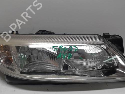 Used Right headlight RENAULT LAGUNA II (BG0/1_) 1.9 dCi (107 hp) 18215262