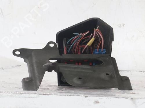 Used Fuse box Fuse box 36774287 36774287