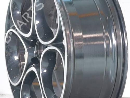 rim-alfa-romeo-giulia-952_-2015-26162981 main image