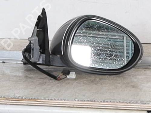 right-mirror-alfa-romeo-giulia-952_-2015-26550860 main image